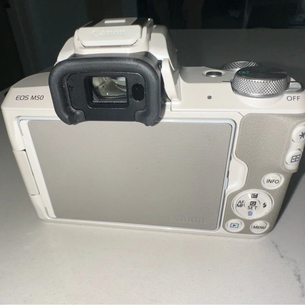 White Canon EOS M50